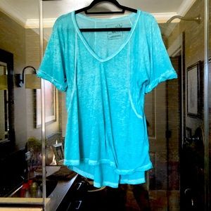 Aqua marine T-shirt for summer.